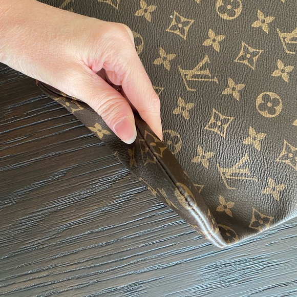 Louis Vuitton Monogram Etui Voyage MM Pouch - Picture 3 of 12